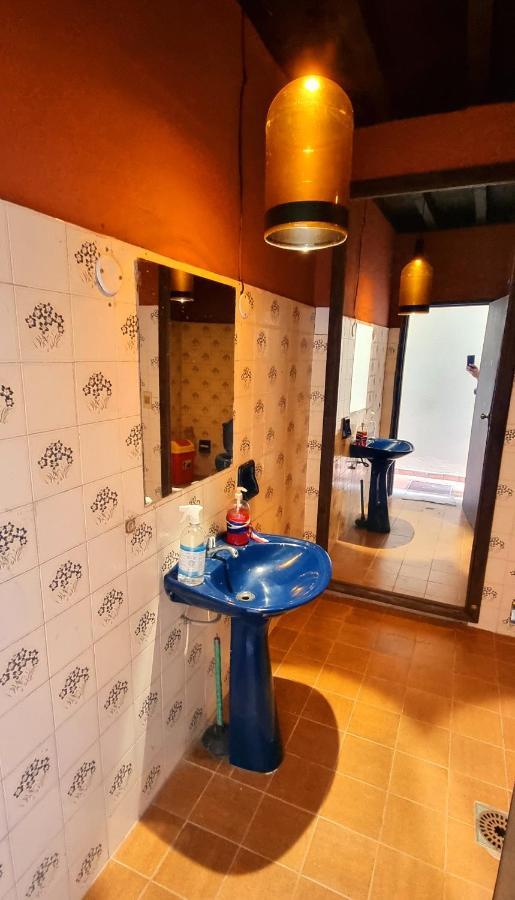 Circo Hostel Асунсион Екстериор снимка